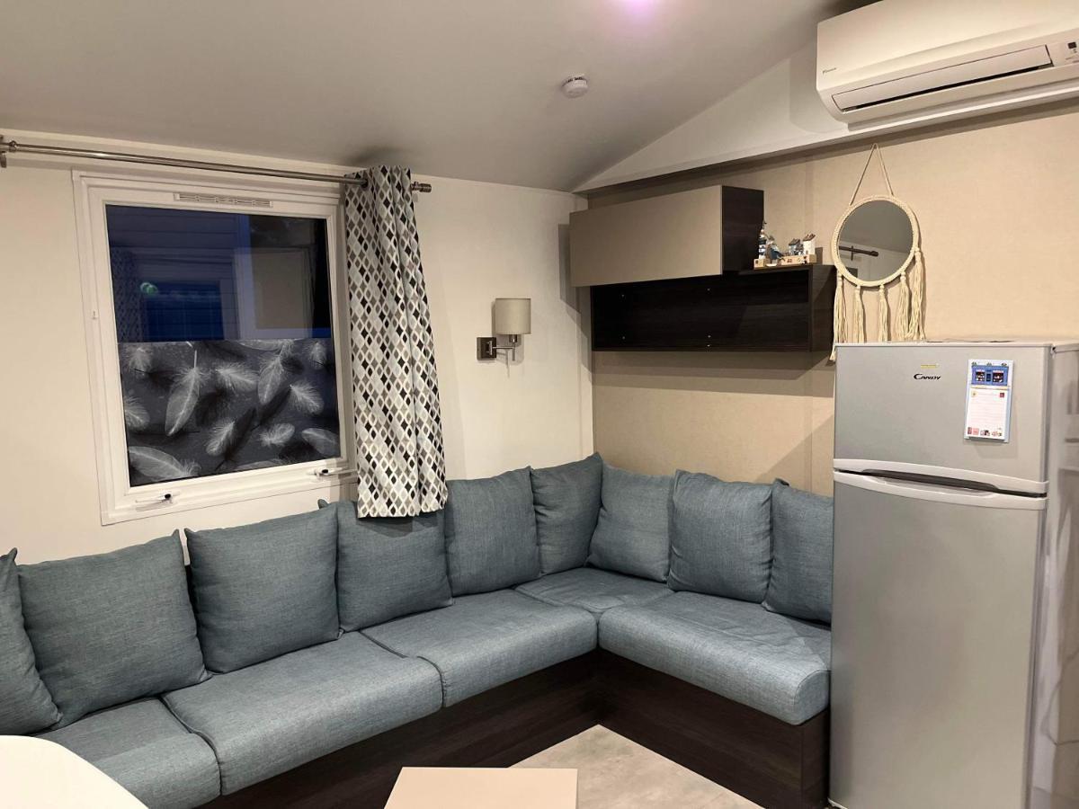 Mobilhome Luminosa Tt Equipe 6/8 Pers Les Mathes Exterior photo